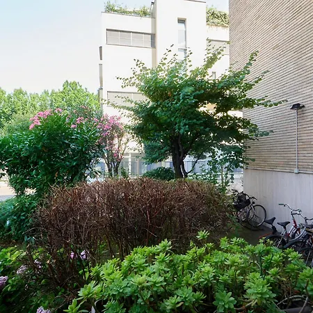 I-host - Ponti 54 Milánó